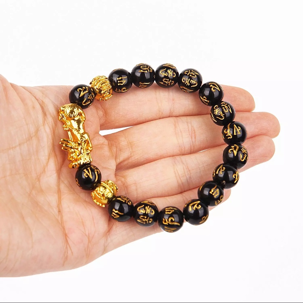 Pixiu-B Good Fortune Black & Gold Unisex Bracelet - Picture 4 of 8